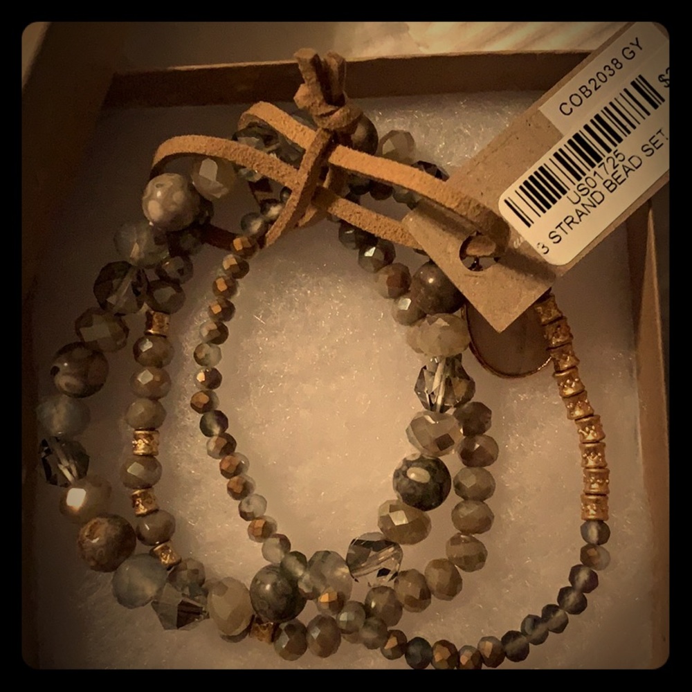 Bracelet. - Picture 1 of 1